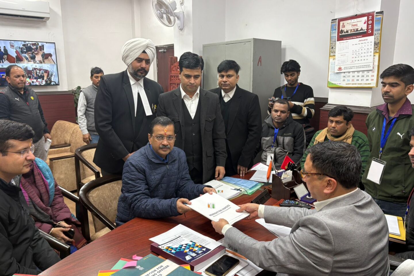 Arvind Kejriwal Files Nomination for Delhi Assembly Elections, Urges Voters to Choose AAP