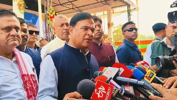 “Apex Bank Not Run by Individuals: CM Himanta Targets Dilwar Hussain; Journalist Arrest Sparks Outrage”