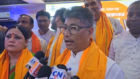 “Protect Hindus, Don’t Abandon Them”: Assam Minister Urges Mamata Banerjee Amid Bengal Unrest