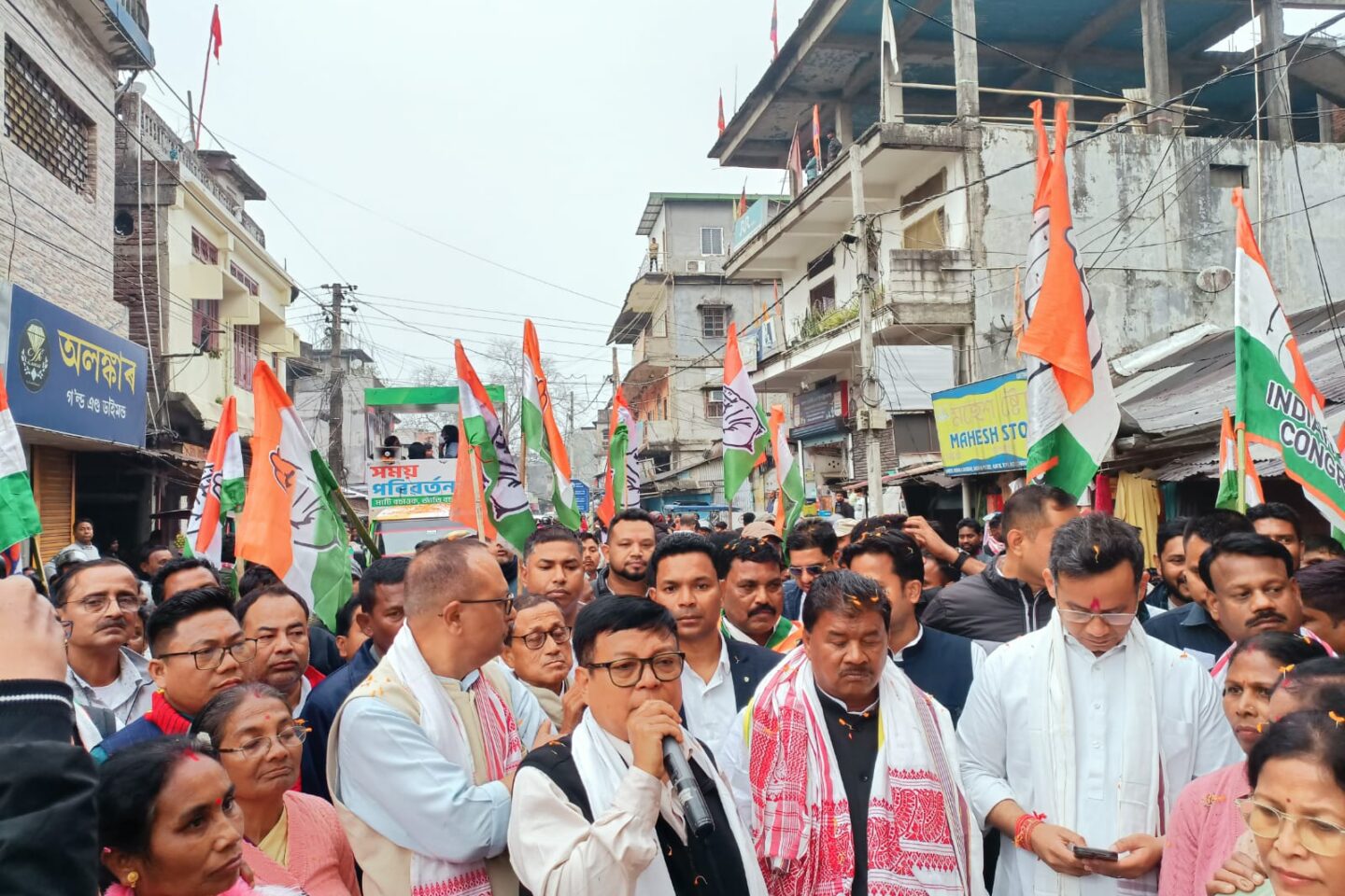 Mati Bachao- Jati Bachao’ : Gaurav Gogoi Targets Himanta, Biswa Sarma: Vows Land Scam Probe