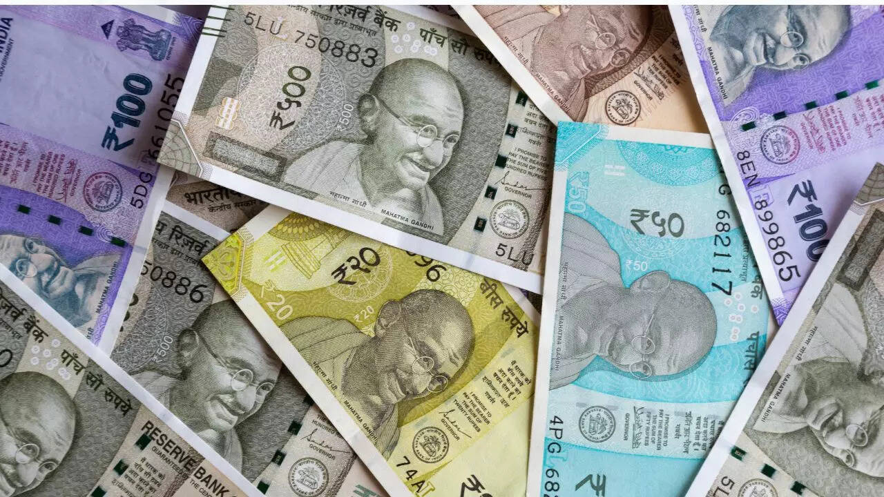 Indian Rupee Surges 33 Paise After RBI’s Strict Action