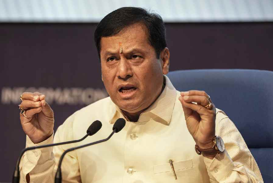 Sonowal Defeats West Asia Crisis: 1927 Seafarers Saved!