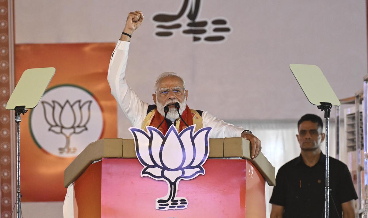 Modi Urges Reduce Fuel Consumption by 30% Now!