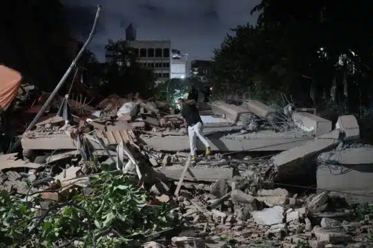 Deadly 7.5 Venezuela Earthquake Devastates Caracas
