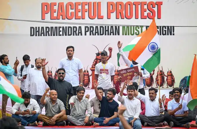 Shocking Day 7: Cockroach Janta Party Mocks Pradhan Birthday!