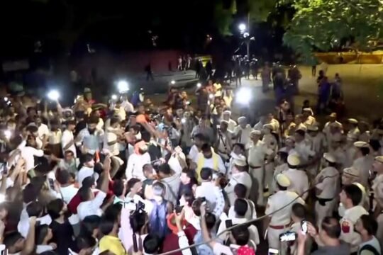 Shocking: 1000s Join Remove Reservation Protest at Jantar Mantar