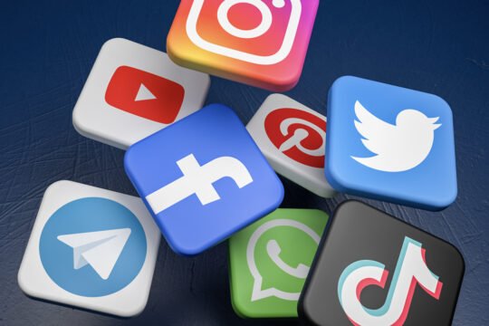 Major Ban: Centre to Block Social Media for Under-18s