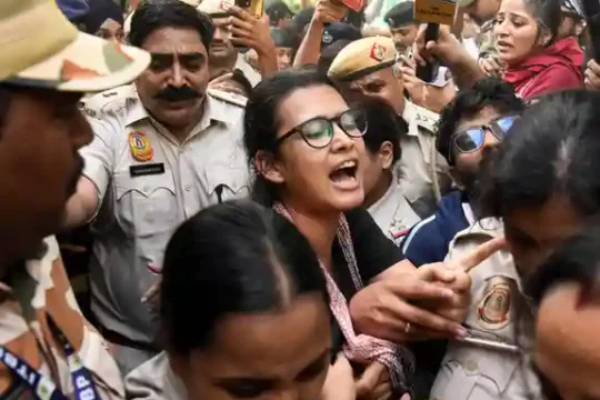Shocking: 17 Held in CJP Protest Over Assault Claims