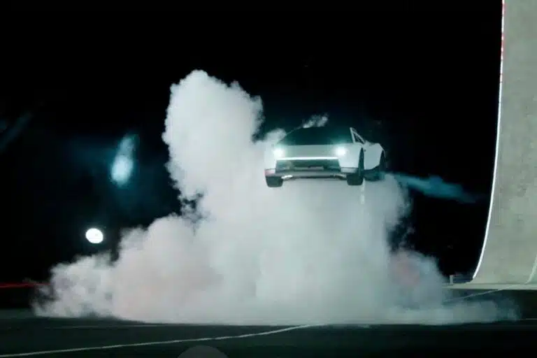 Shocking Tesla Flying Car Roadster Hits 0.81 Sec Thrills